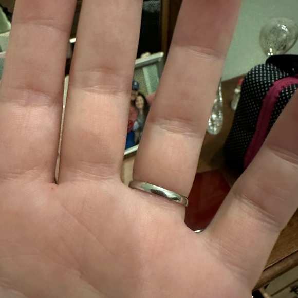 Gorgeous sterling silver butterfly ring and bracelet with gemstones. - Picture 5 of 8